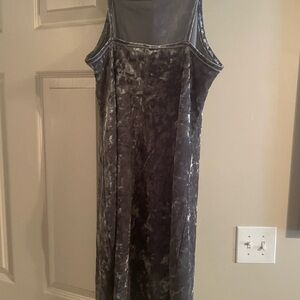 Velvet gray body con dress